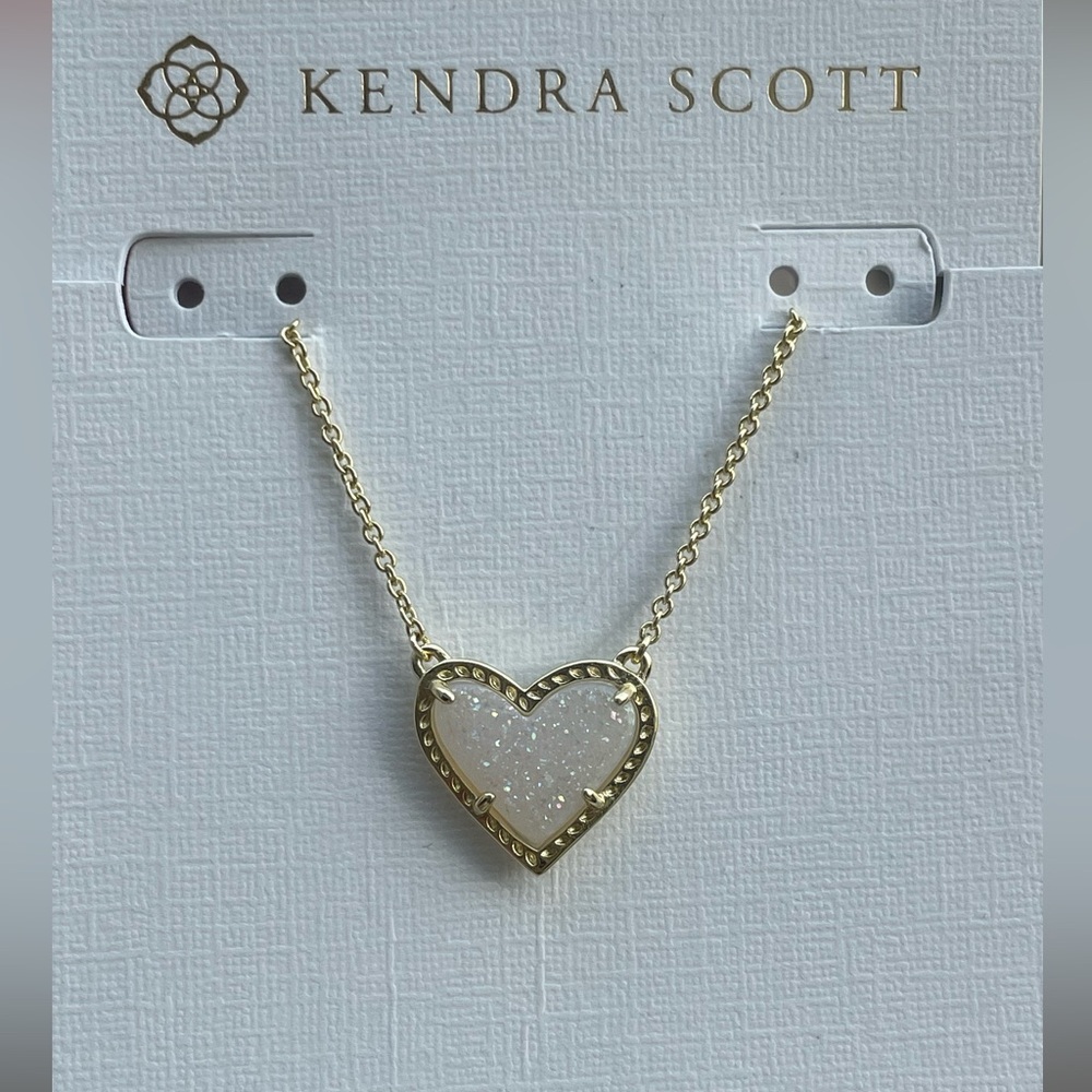 NWT- Kendra Scott Ari Heart Gold Pendant Necklace In Iridescent Drusy
